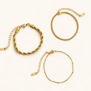 The Minimal Gold Stack – 3 Bracelets