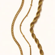 The Minimal Gold Stack – 3 Bracelets