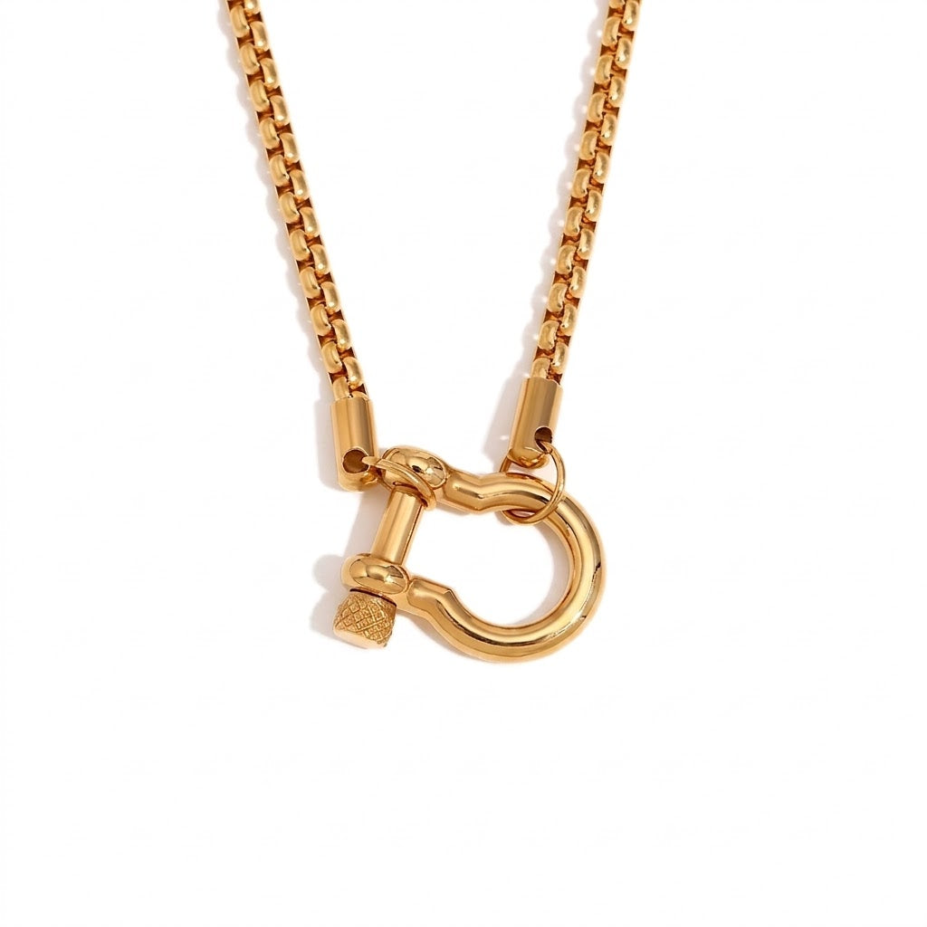 Capri – Shackle Chain Necklace
